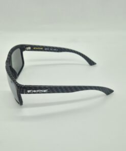 Alternative view of DL17 - CARBON